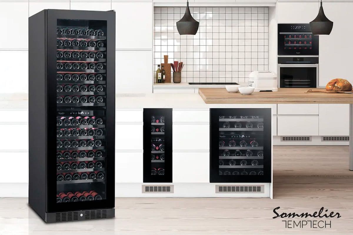 Шкаф винный Temptech SOM45SES