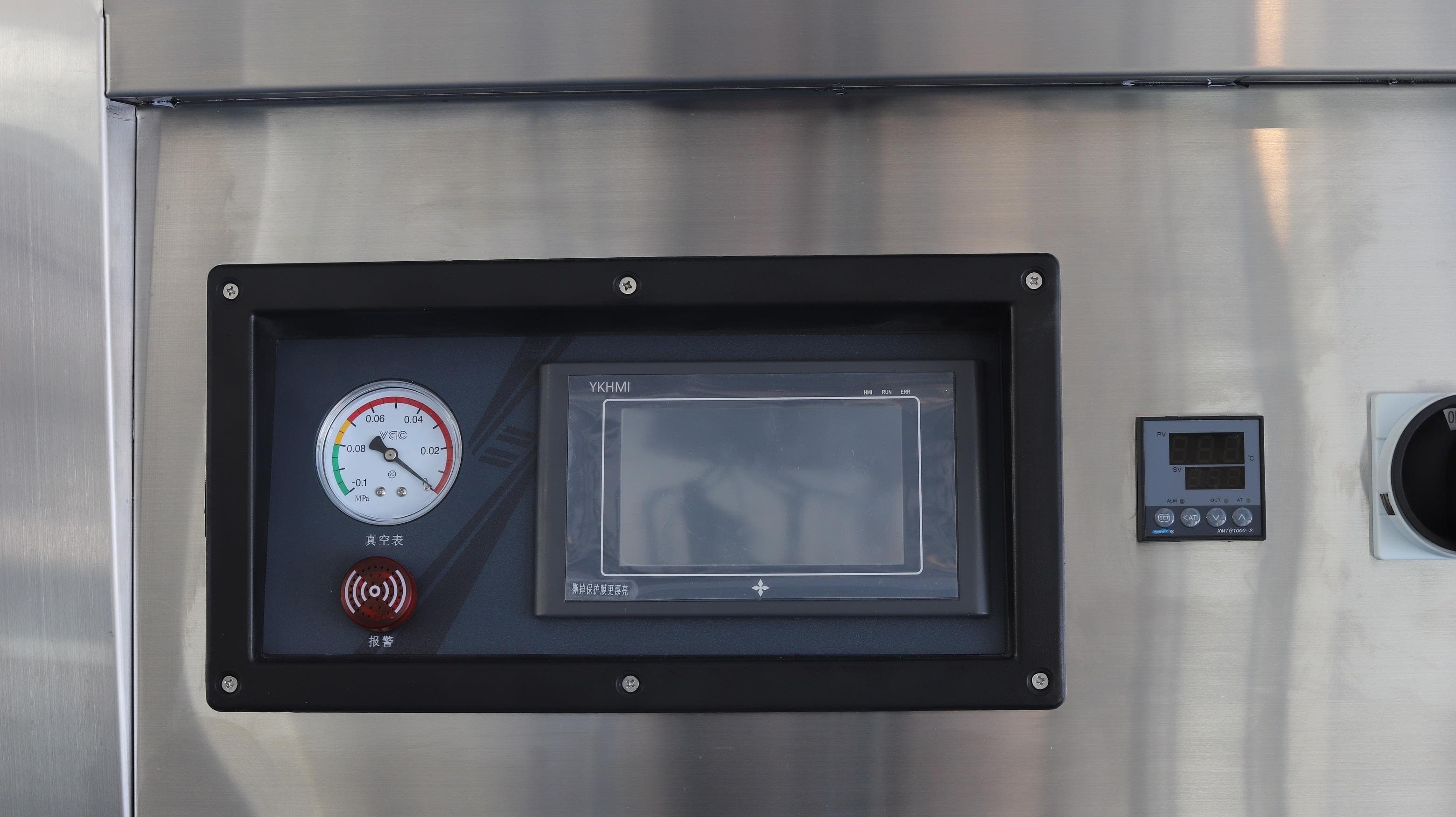 Скин-упаковочная машина Hualian Machinery HVC-760FS