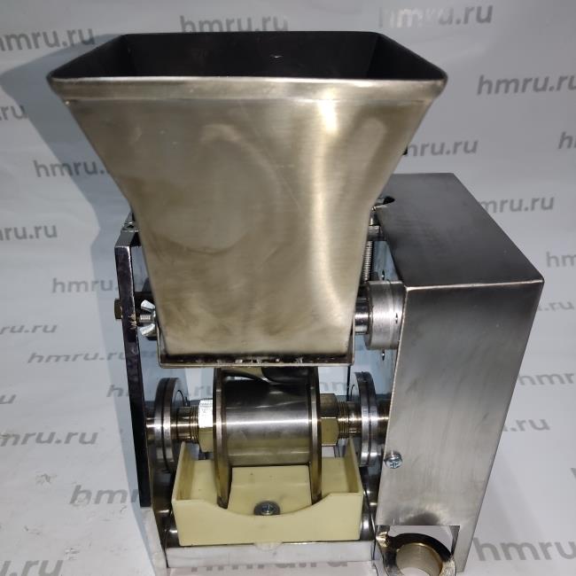 Формующая голова Hualian Machinery для JGL-135-6A (10-12 гр) матрица 100х52, 10 ячеек