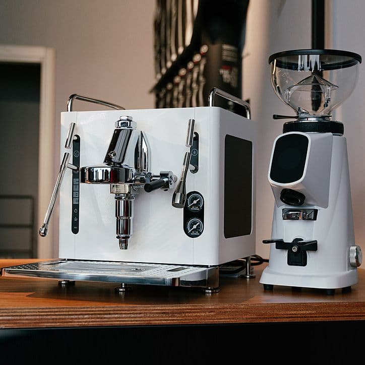 Кофемашина рожковая Sanremo Cube V Absolute 1Gr, белая