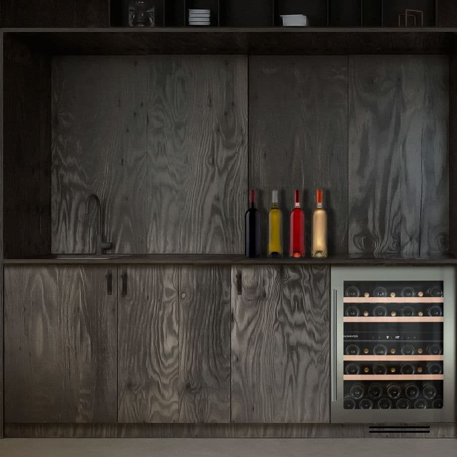 Шкаф винный Dunavox DAU-39.121DSS