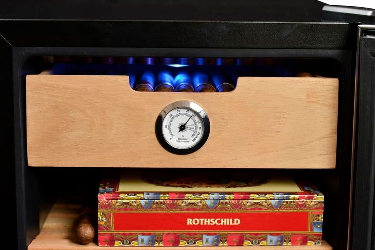 Шкаф для сигар / Хьюмидор Temptech FCH3300SSCW