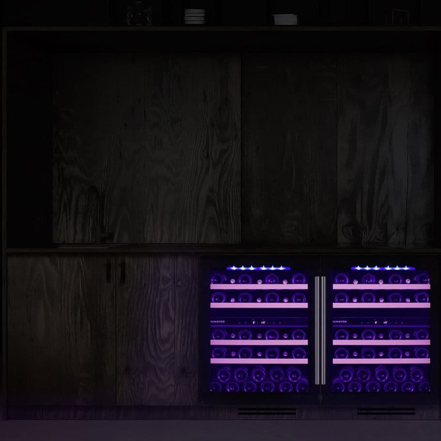 Шкаф винный Dunavox DAU-39.121DW