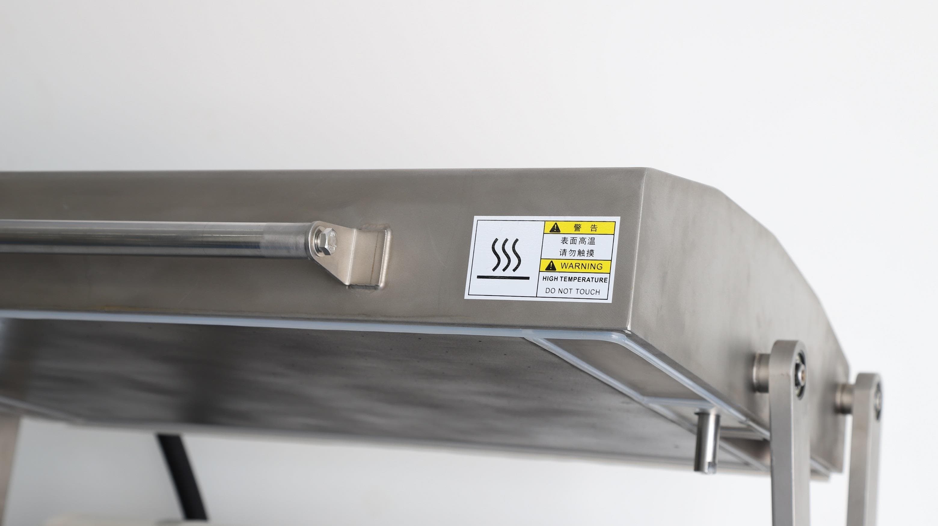 Скин-упаковочная машина Hualian Machinery HVC-760FS