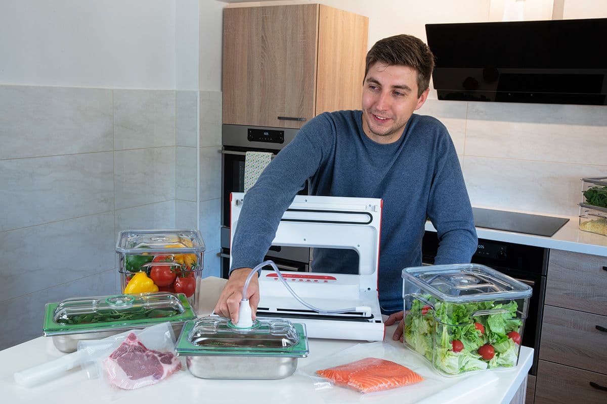 Вакуумный упаковщик бескамерный STATUS Solid 300