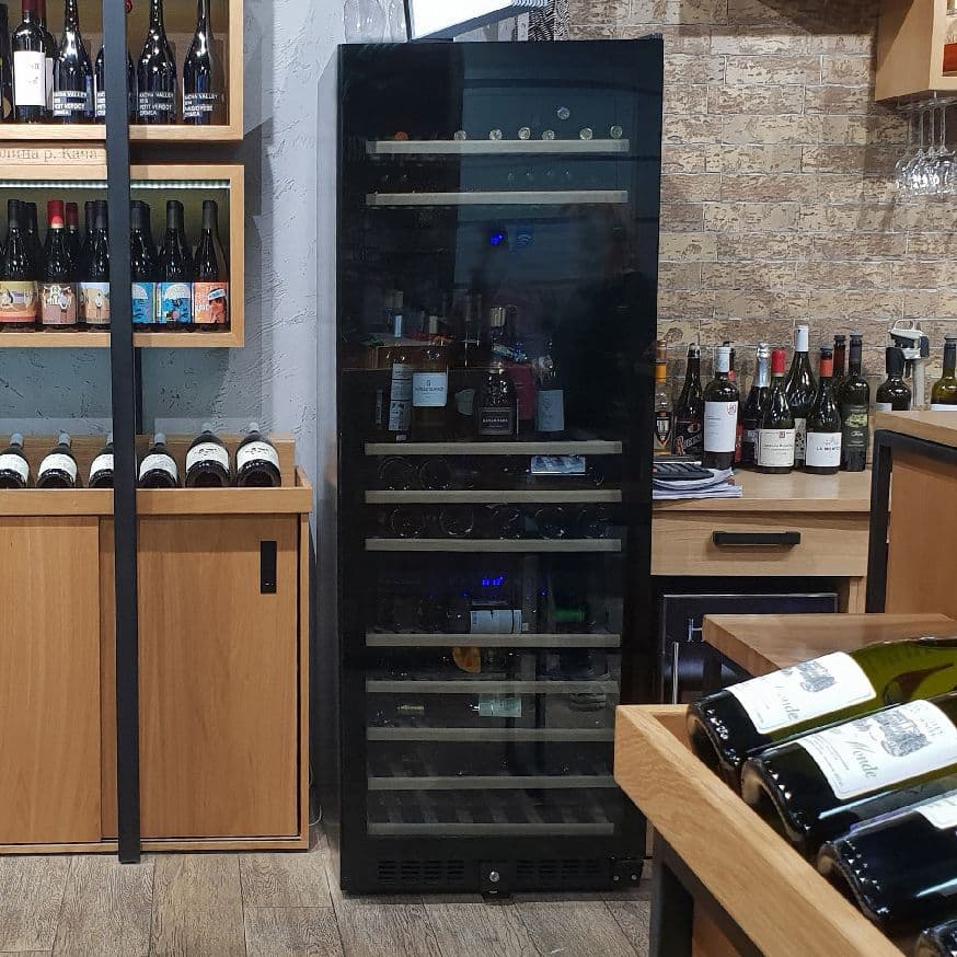 Шкаф винный Dunavox DX-170.490TBK