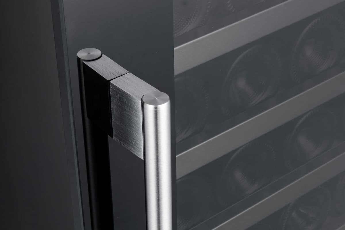 Шкаф винный Temptech STZ60SB