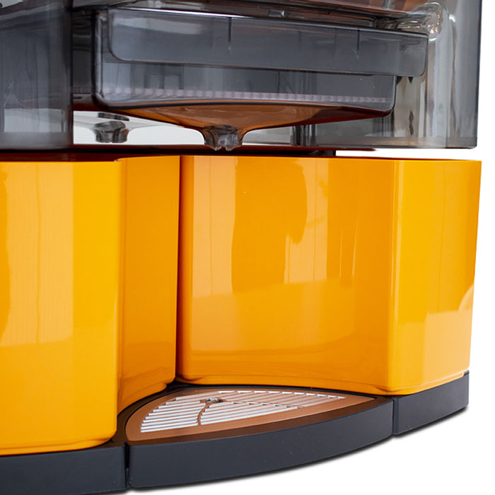 Соковыжималка Zumex Essential Basic