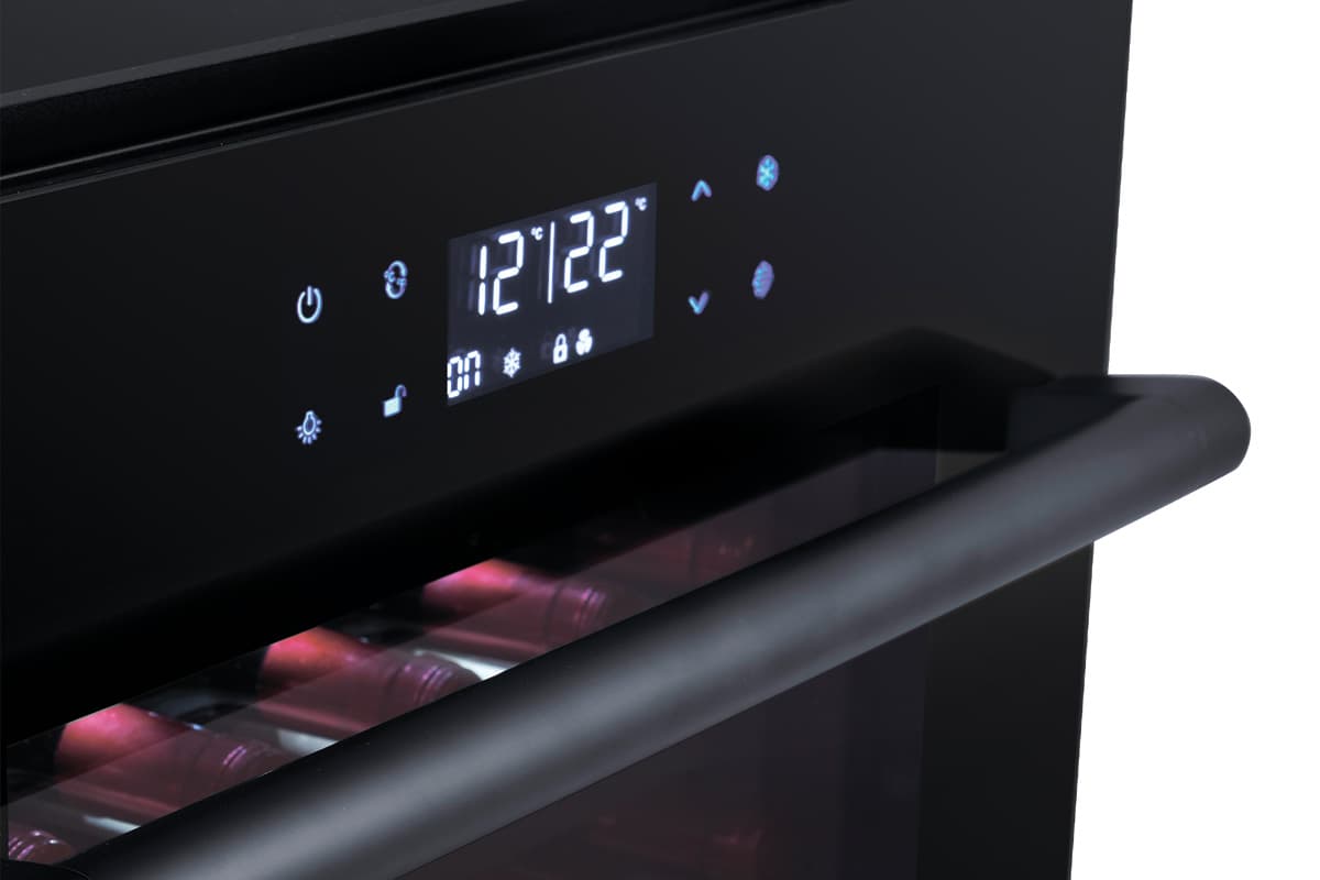 Шкаф винный Temptech SOM45SES