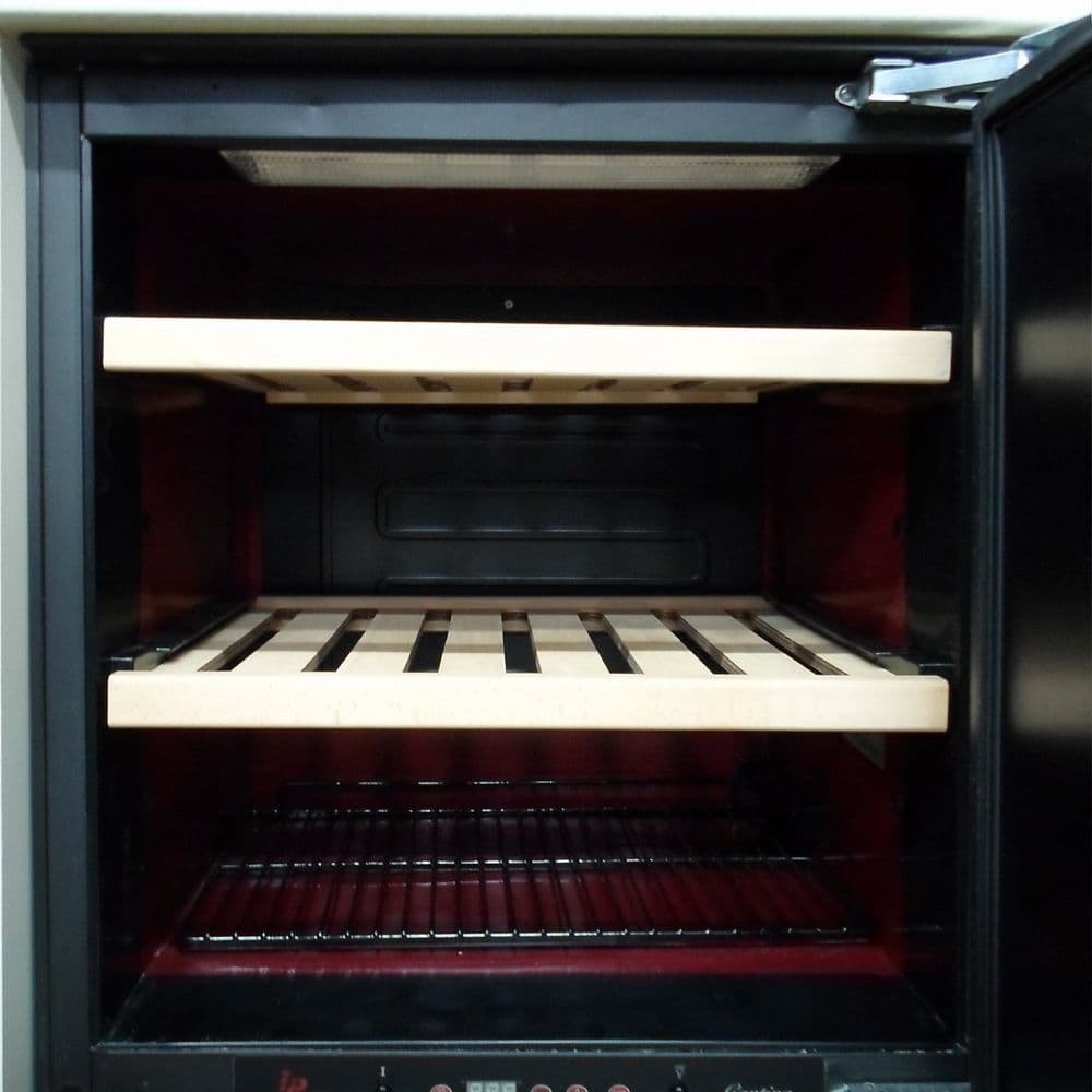 Шкаф винный IP Industrie CIR 140 CFU