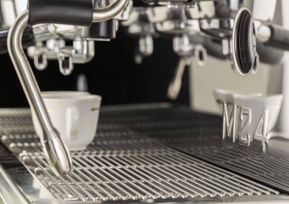 Кофемашина рожковая La Cimbali M24 Plus DT/2
