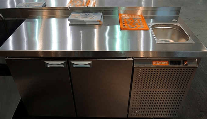 Стол холодильный Hicold GN 11/TN G