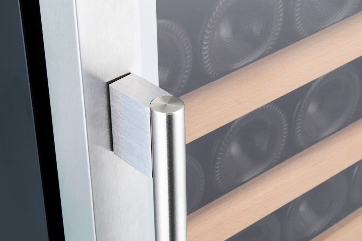 Шкаф винный Temptech WPQ30SCS