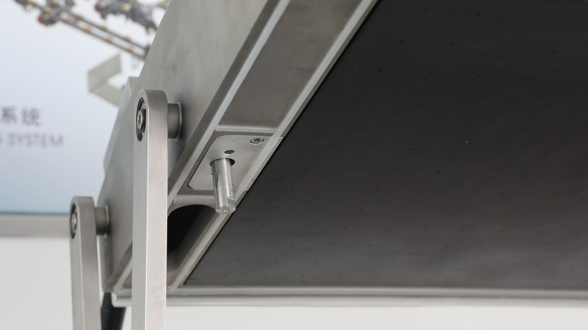 Скин-упаковочная машина Hualian Machinery HVC-760FS