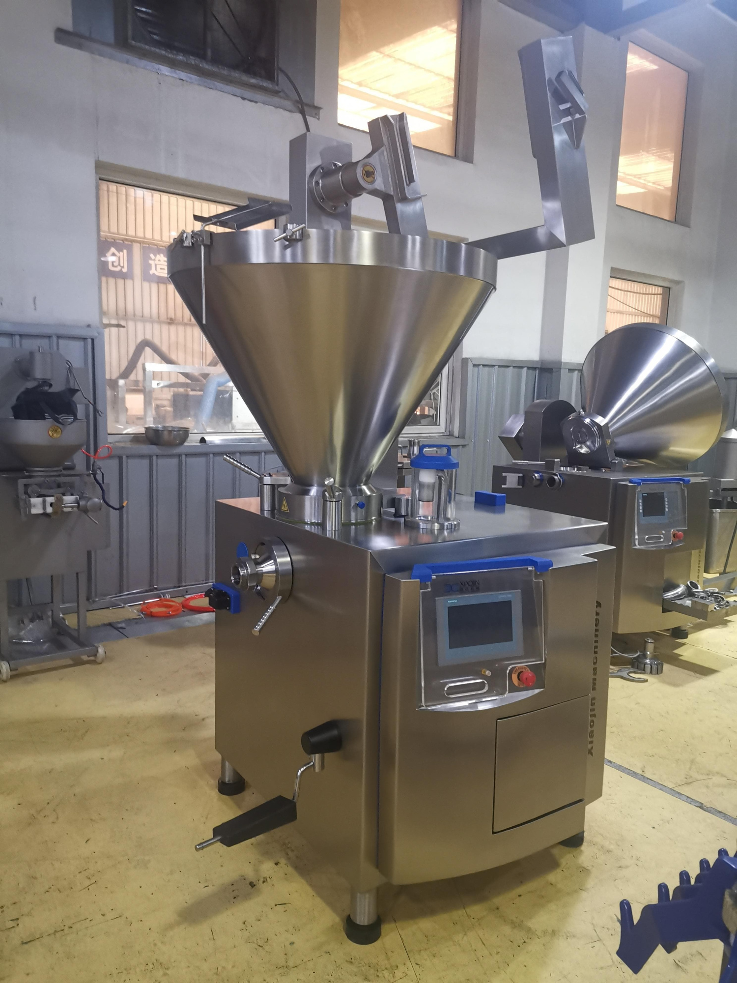 Вакуумный шнековый шприц Hualian Machinery GZL4500